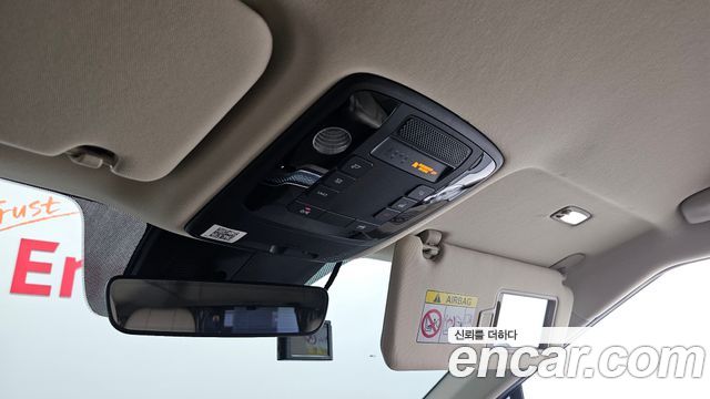 Kia Canival 2021 — photo 27