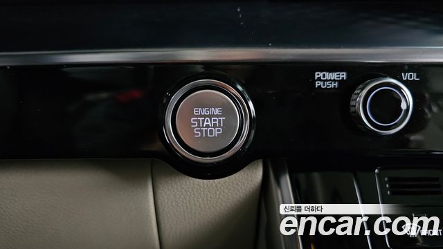 Kia Canival 2021 — photo 30