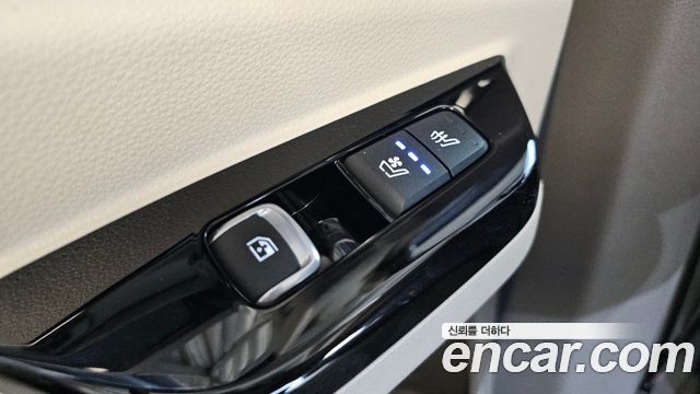 Kia Canival 2021 — photo 37