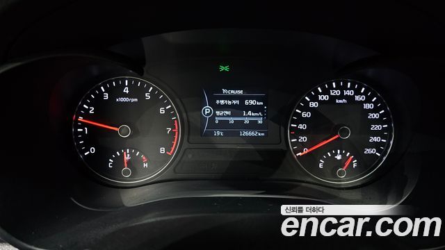 Kia K5 2016 — photo 11