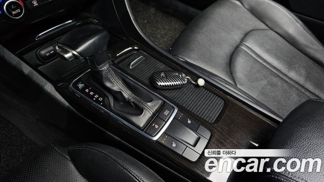 Kia K5 2016 — photo 12