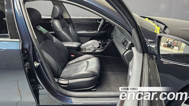 Kia K5 2016 — photo 13