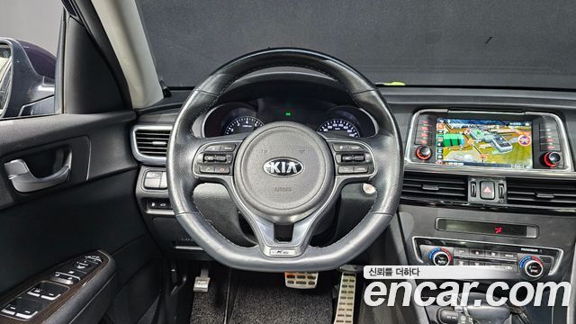 Kia K5 2016 — photo 19