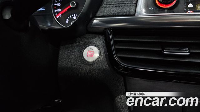 Kia K5 2016 — photo 23