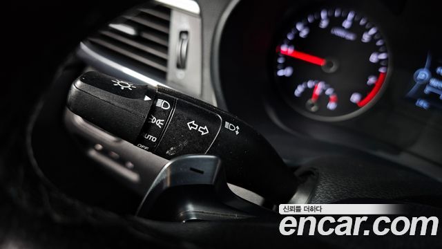 Kia K5 2016 — photo 24