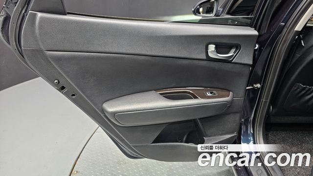 Kia K5 2016 — photo 15