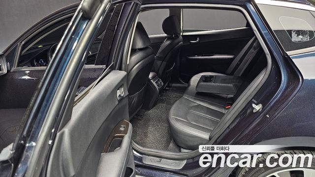 Kia K5 2016 — photo 27