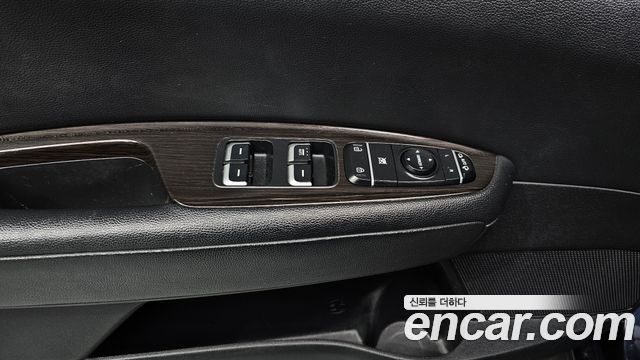 Kia K5 2016 — photo 28