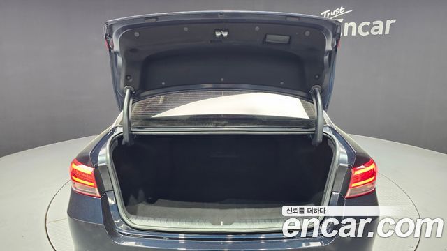 Kia K5 2016 — photo 31