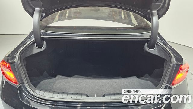 Hyundai Grandeur 2018 — photo 23