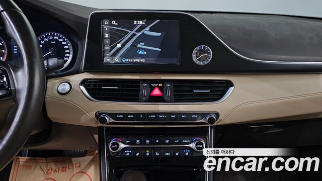 Hyundai Grandeur 2018 — photo 25