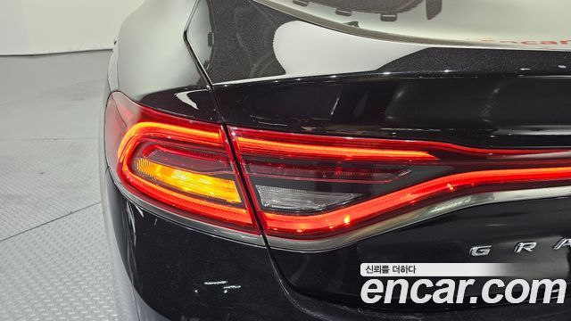 Hyundai Grandeur 2018 — photo 9