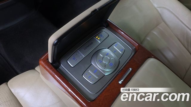 Hyundai Genesis 2012 — photo 23