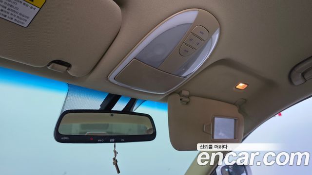 Hyundai Genesis 2012 — photo 28