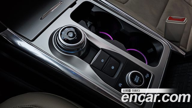 Ford Explorer 2020 — photo 12