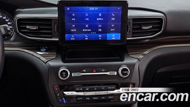 Ford Explorer 2020 — photo 20