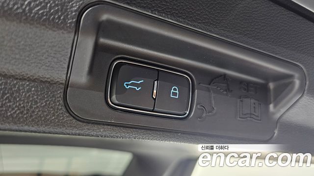 Ford Explorer 2020 — photo 26