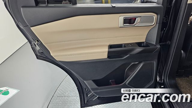 Ford Explorer 2020 — photo 15