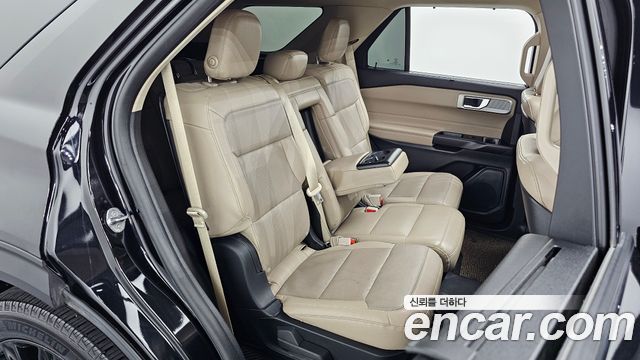 Ford Explorer 2020 — photo 16