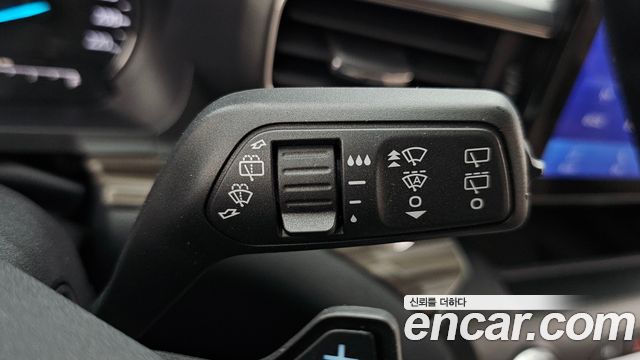 Ford Explorer 2020 — photo 30