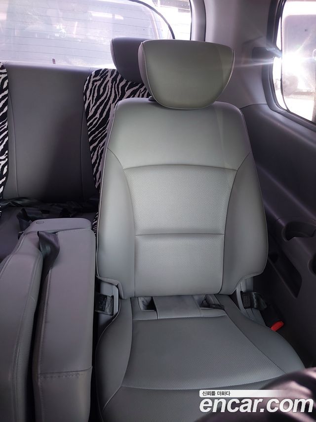 Hyundai Starex 2014 — photo 8