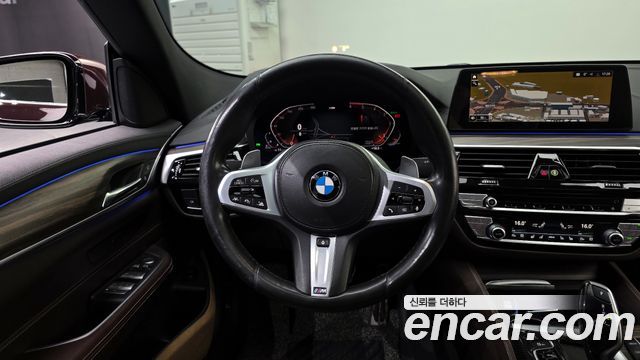 BMW Gran Turismo 2020 — photo 13
