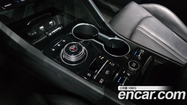 Kia K5 2022 — photo 12
