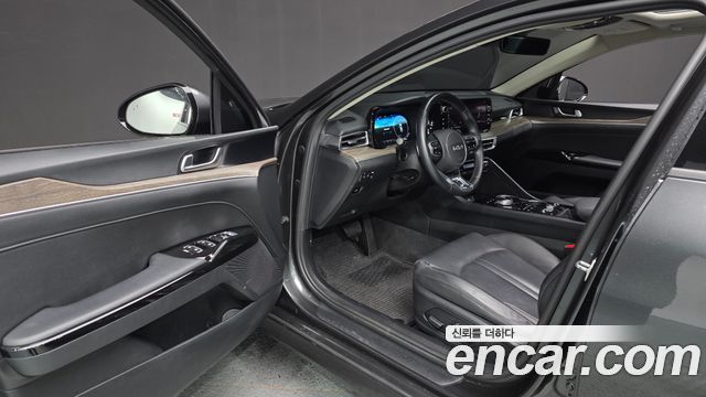 Kia K5 2022 — photo 13