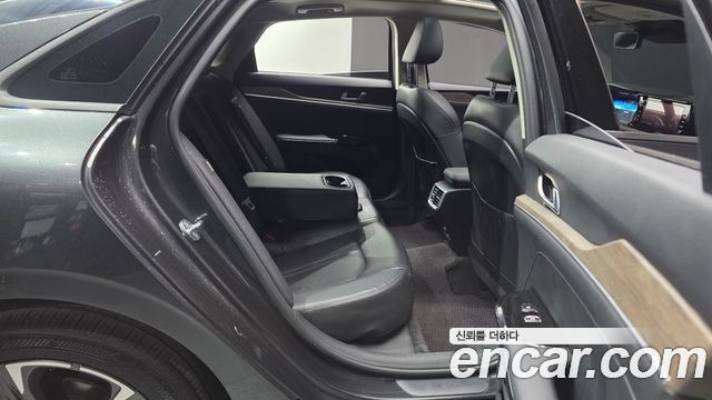Kia K5 2022 — photo 17