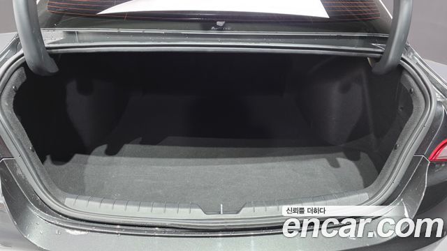 Kia K5 2022 — photo 22
