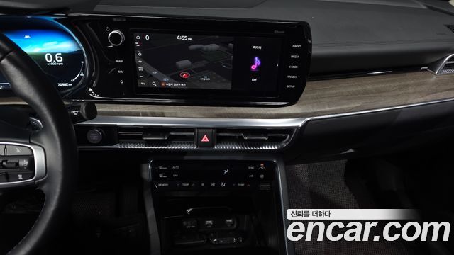 Kia K5 2022 — photo 23