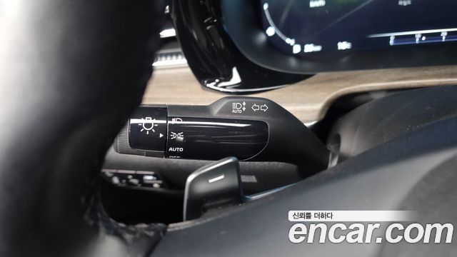 Kia K5 2022 — photo 25