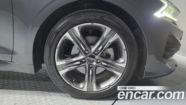 Kia K5 2022 — photo 7