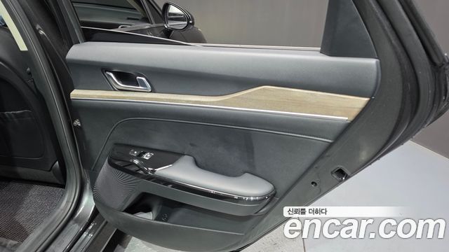 Kia K5 2022 — photo 15
