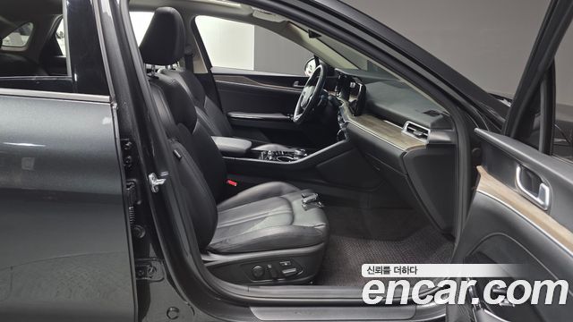 Kia K5 2022 — photo 16