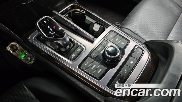 Hyundai Equus 2015 — photo 9