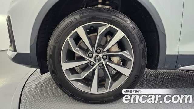 Audi Q5 2021 — photo 5