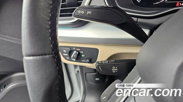 Audi Q5 2021 — photo 20