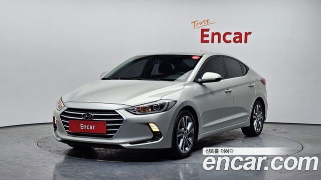 Hyundai AVANTE 2018 — photo 1