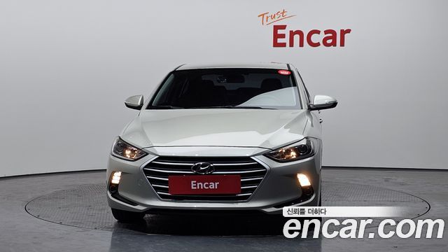 Hyundai AVANTE 2018 — photo 3