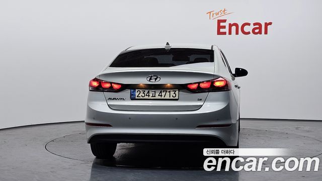 Hyundai AVANTE 2018 — photo 4