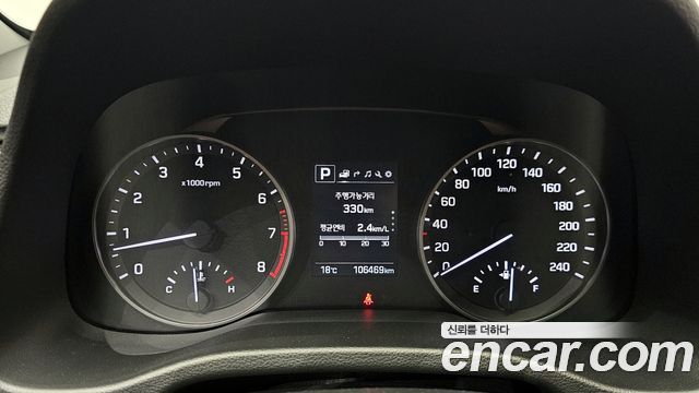 Hyundai AVANTE 2018 — photo 11