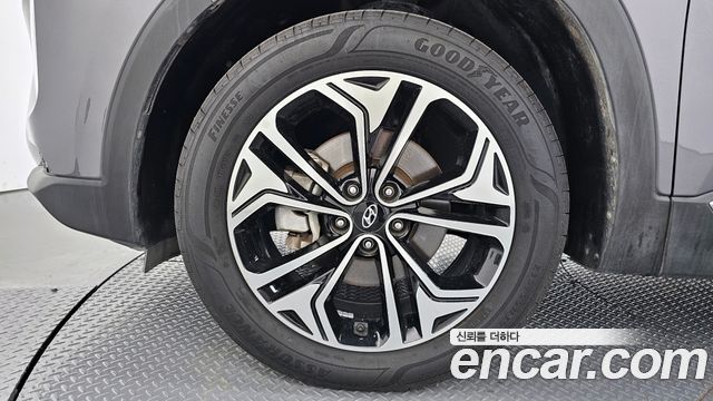 Hyundai Santafe 2019 — photo 5