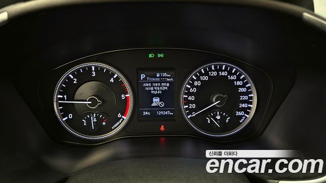 Hyundai Santafe 2019 — photo 11