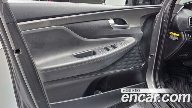 Hyundai Santafe 2019 — photo 14