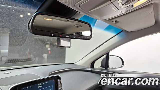 Hyundai Santafe 2019 — photo 27