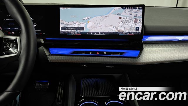 BMW 5-Series 2024 — photo 20