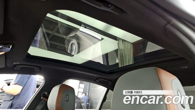 BMW 5-Series 2024 — photo 25
