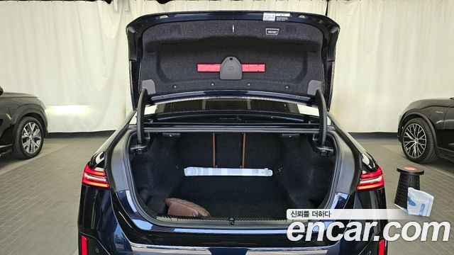 BMW 5-Series 2024 — photo 26