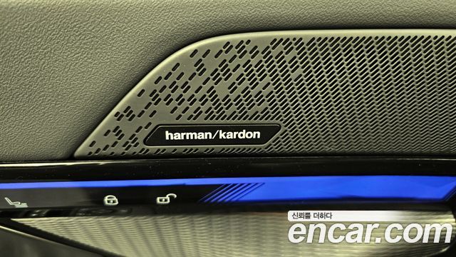 BMW 5-Series 2024 — photo 34